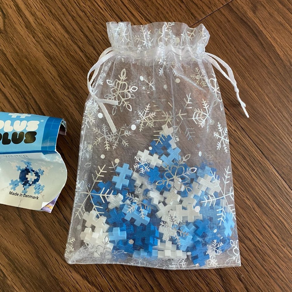 NEW Plus-Plus Blocks Tube: Winter Mix Snowflake Snow